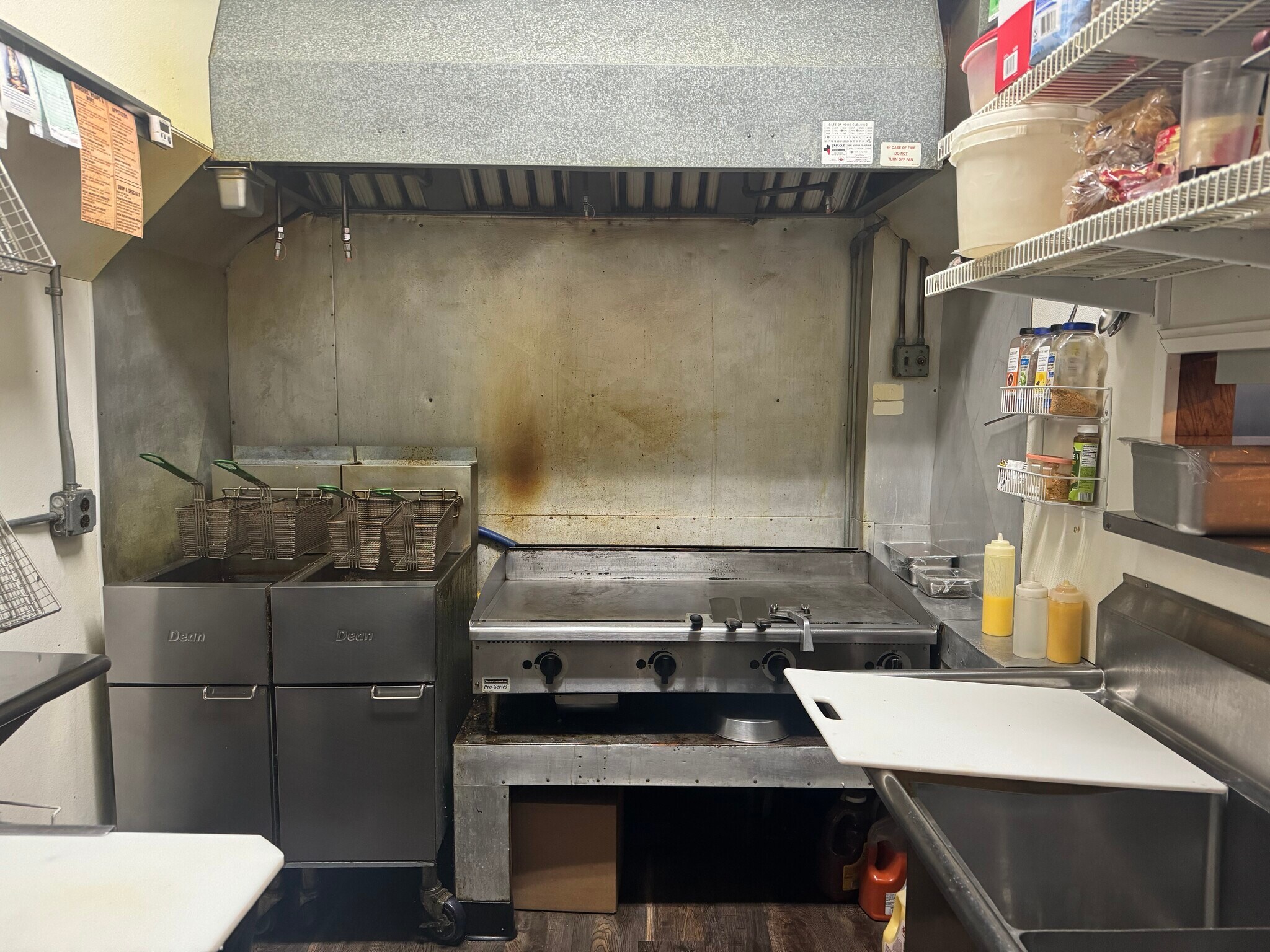 219 E Stephenson St, Freeport, IL 61032 Pub 219