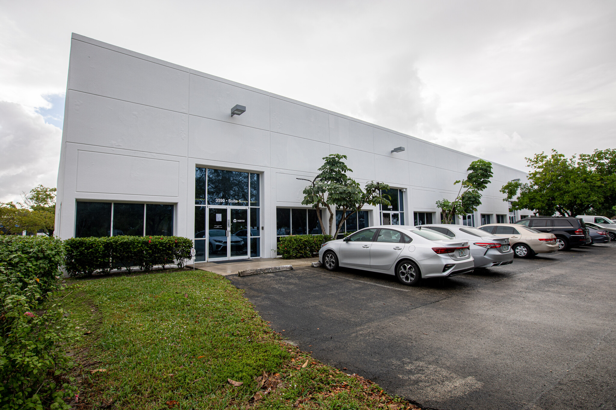 3555-3569 NW 53rd Ct, Fort Lauderdale, FL for lease Building Photo- Image 1 of 36