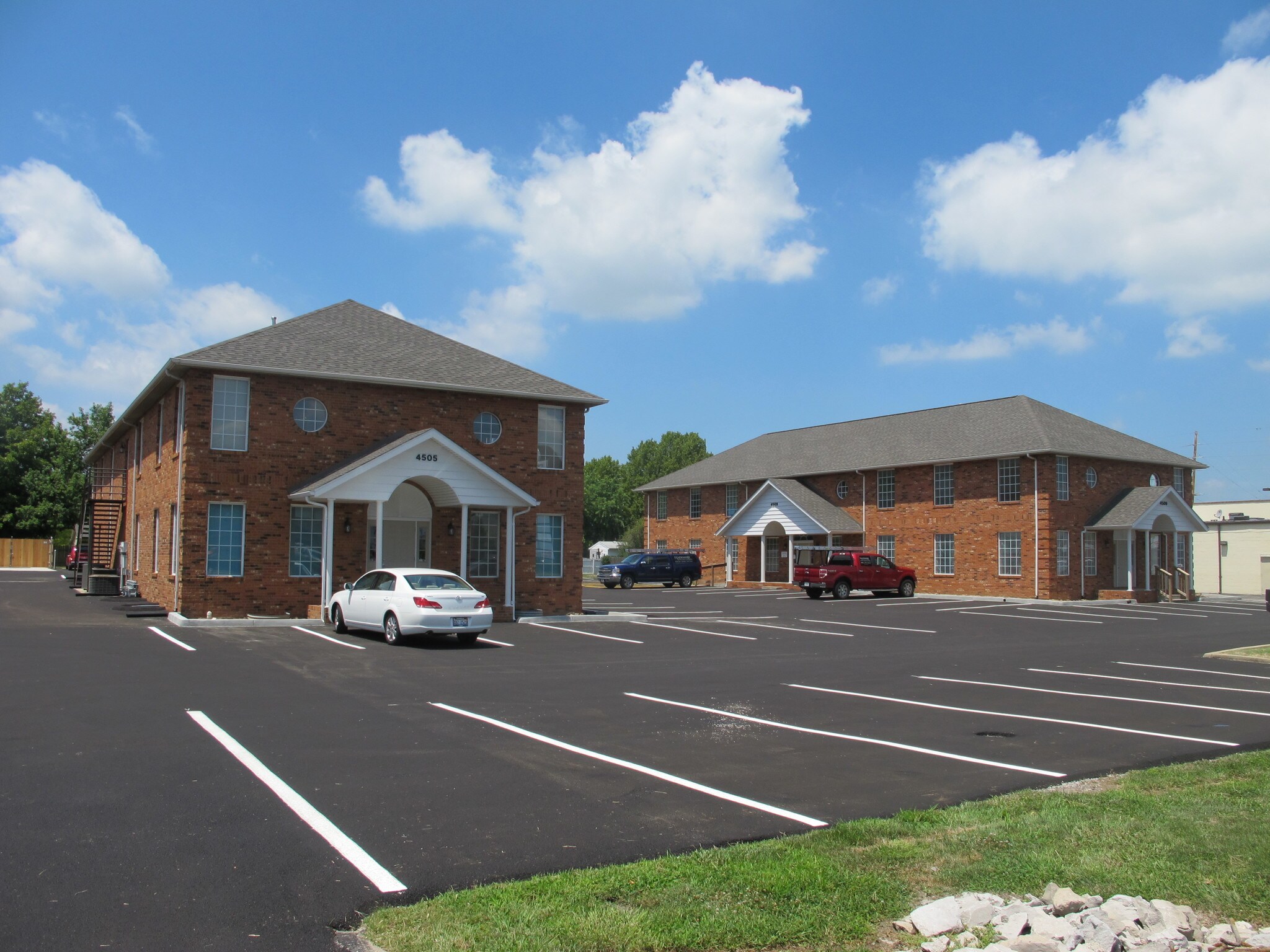 4505 N Illinois St, Swansea, IL for lease Building Photo- Image 1 of 13