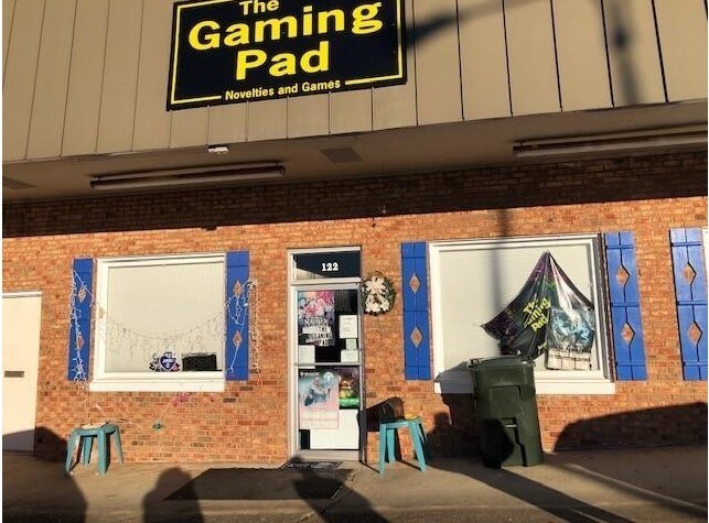 122 Fairway Shopping Ctr, Hudson, NC for sale Primary Photo- Image 1 of 1