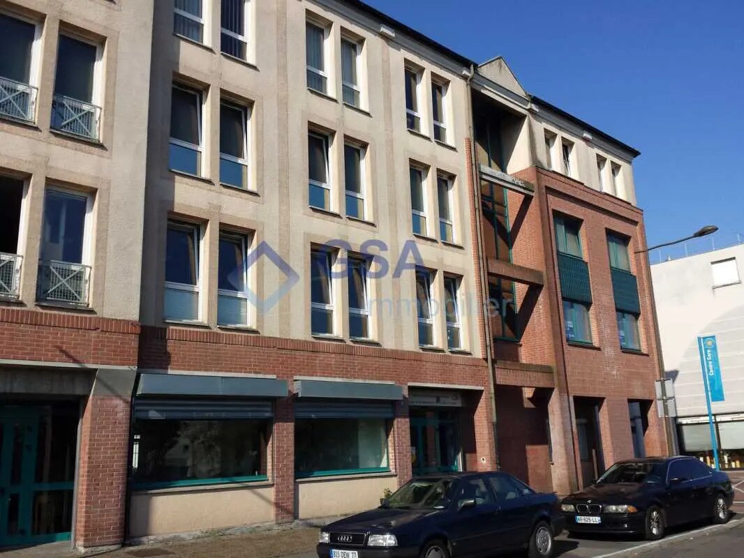 Office in Savigny-le-Temple for sale Building Photo- Image 1 of 11