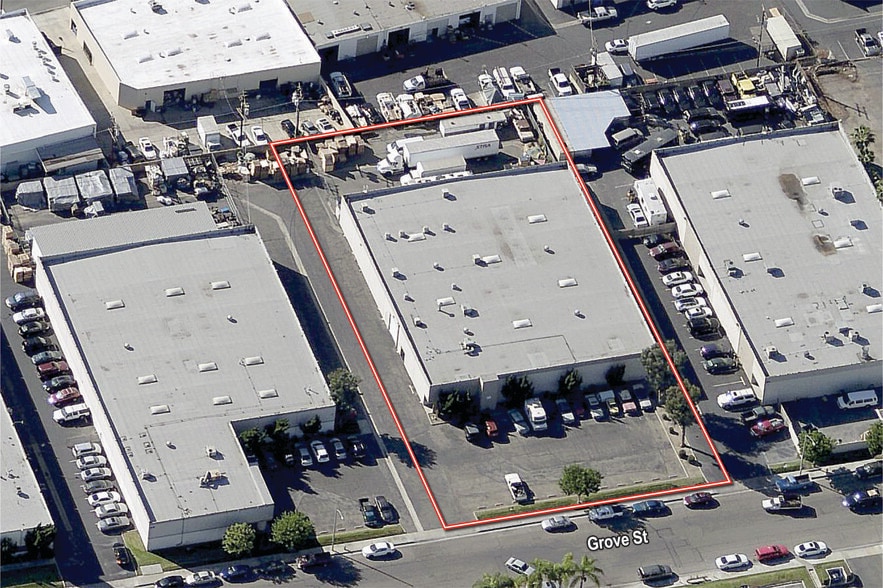 1169 N Grove St, Anaheim, CA for lease - Primary Photo - Image 1 of 5