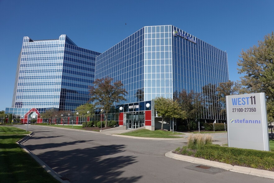 West 11 Corporate Campus portfolio of 3 properties for sale on LoopNet.com - Building Photo - Image 3 of 26