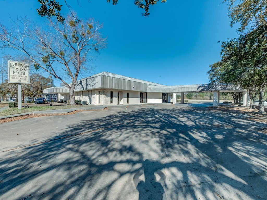 202 S John Redditt Dr, Lufkin, TX for sale Building Photo- Image 1 of 1