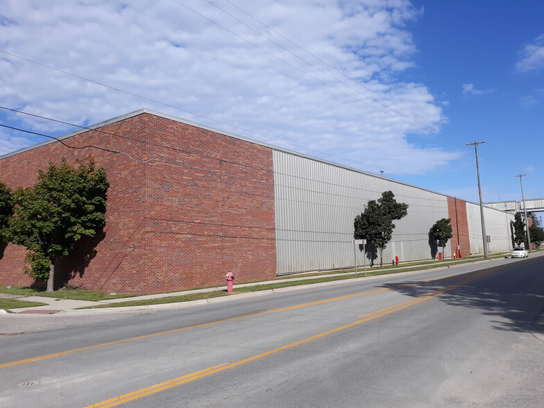 502 S Main St, Cheboygan, MI for sale - Building Photo - Image 1 of 1