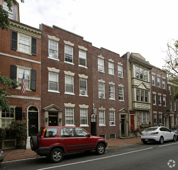 623-625 Pine St, Philadelphia, PA for sale - Primary Photo - Image 1 of 3