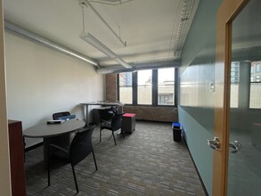 833 W Jackson Blvd, Chicago, IL for lease Interior Photo- Image 2 of 6