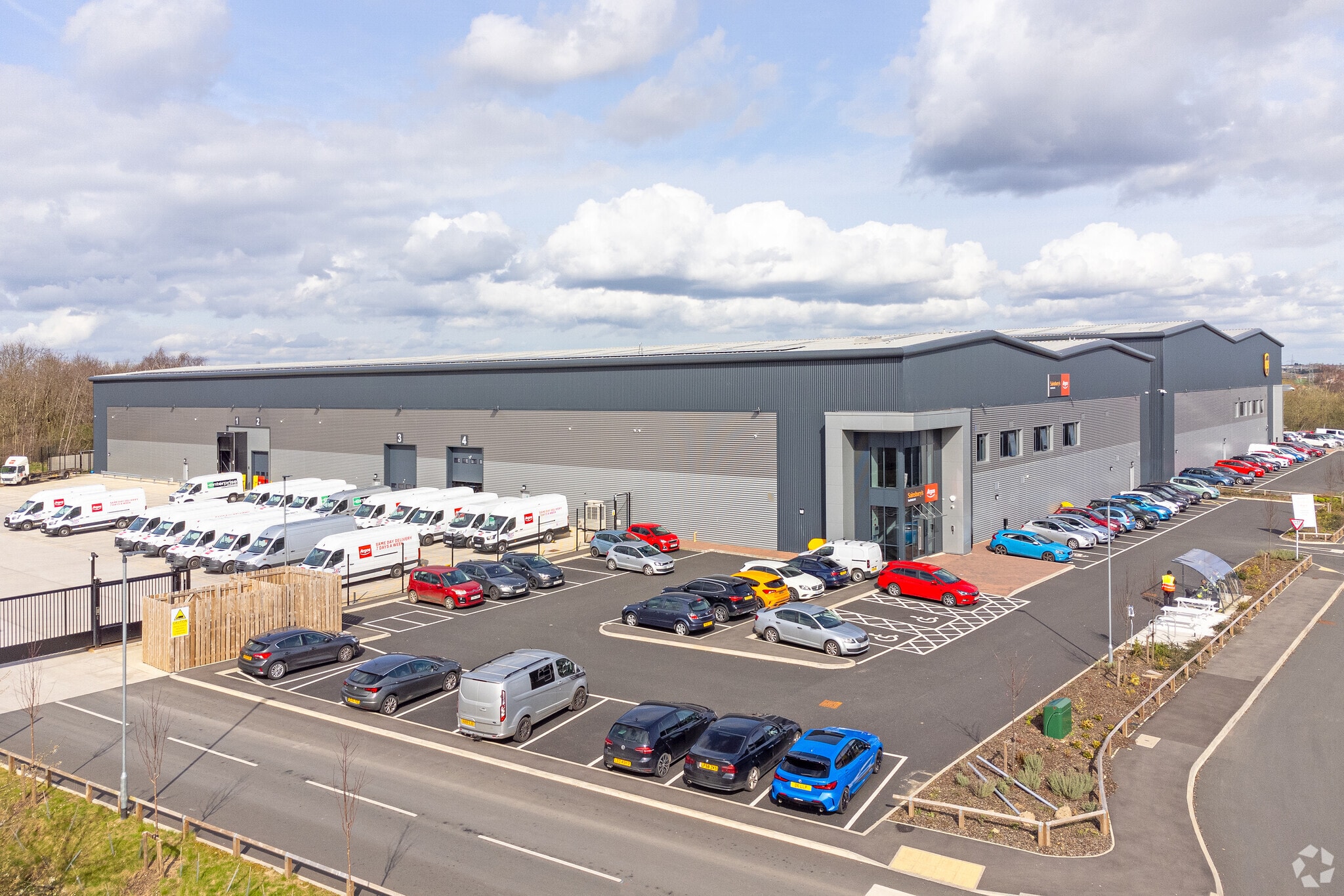 Moss Way, Sheffield for lease Primary Photo- Image 1 of 14