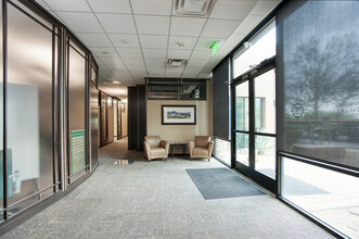 7440 E Pinnacle Peak Rd, Scottsdale, AZ for lease Lobby- Image 2 of 9