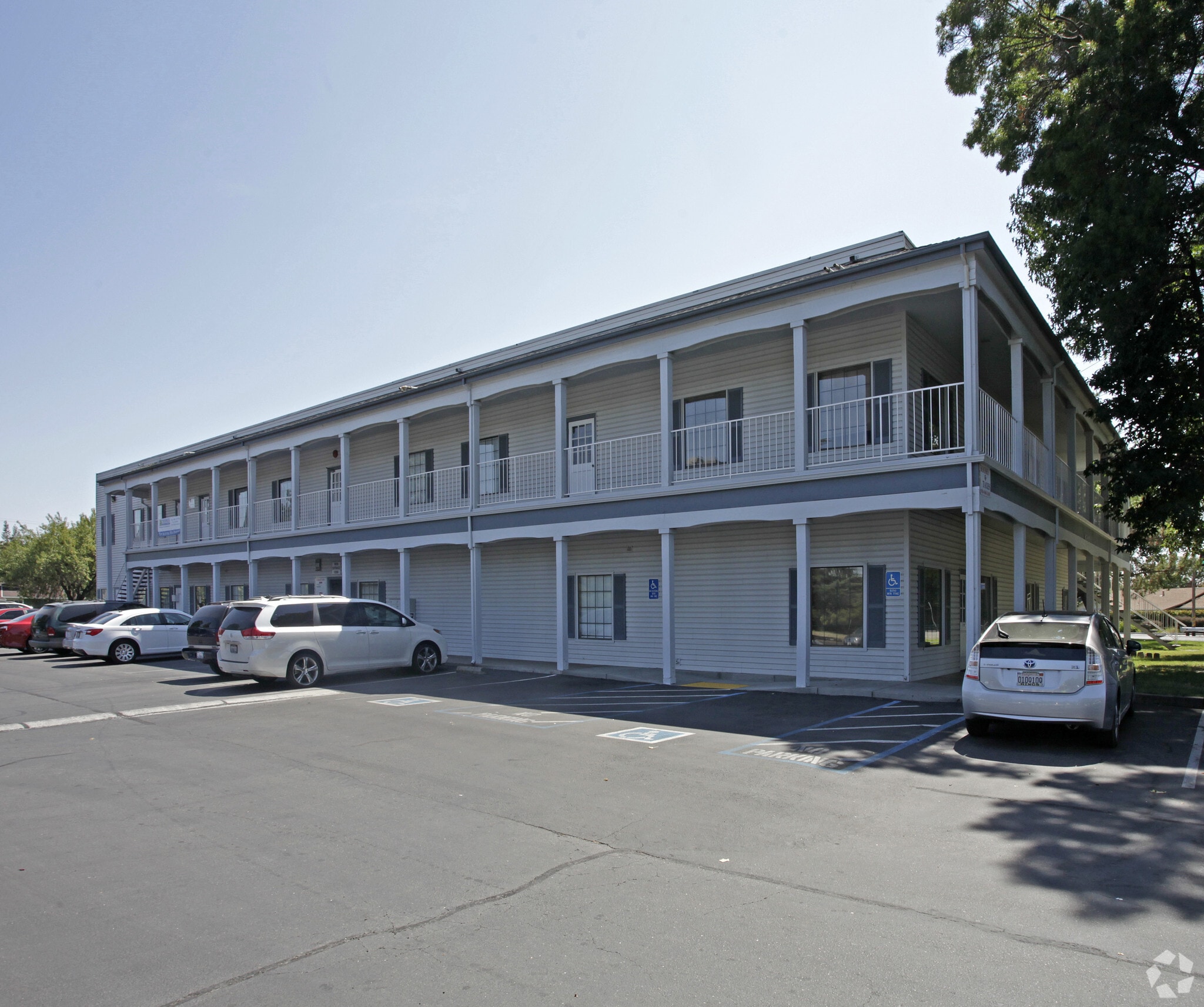 10390 Coloma Rd, Rancho Cordova, CA for lease Primary Photo- Image 1 of 13