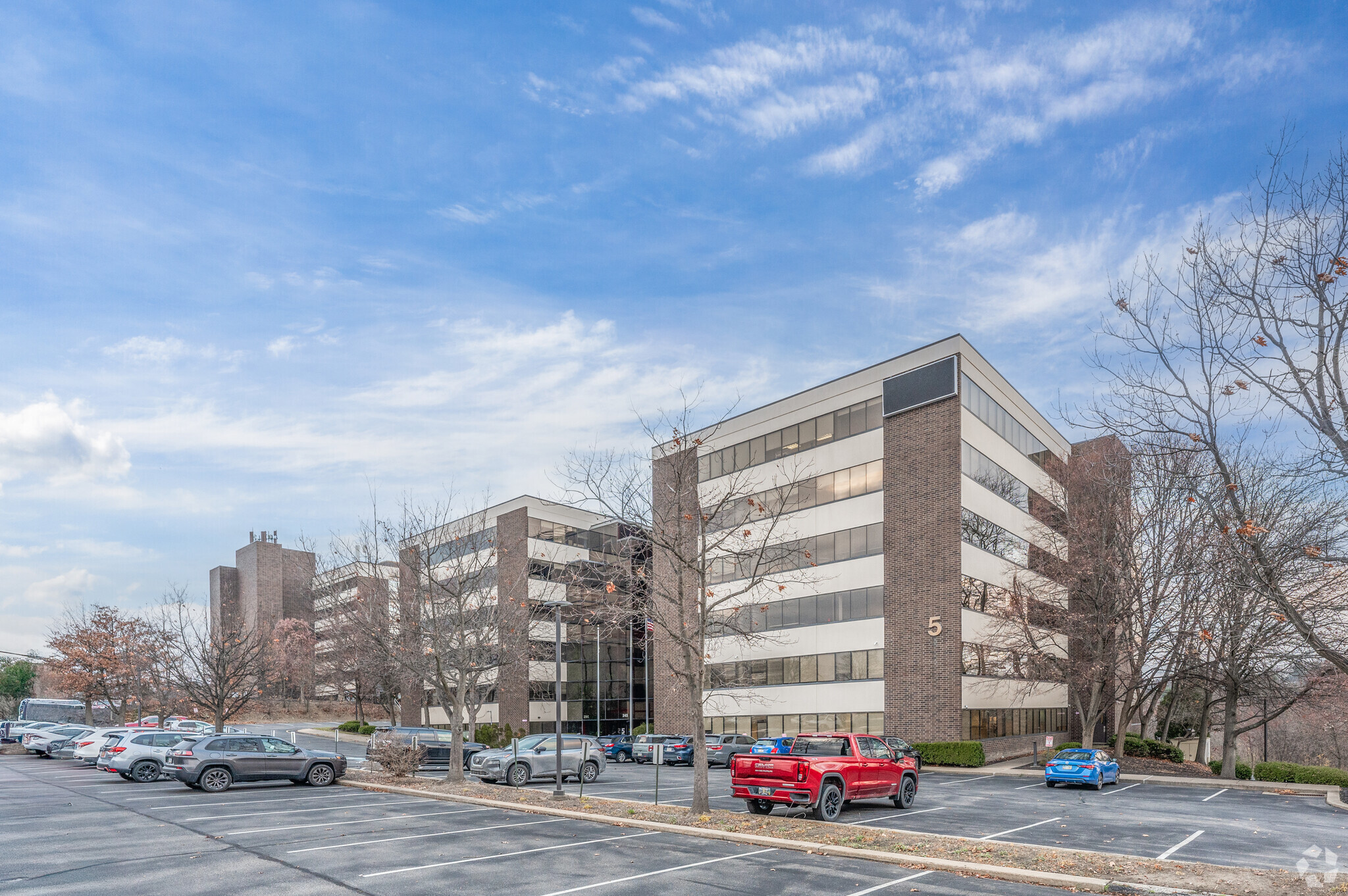 Five-Property Airport Office Park portfolio of 5 properties for sale on LoopNet.com Building Photo- Image 1 of 38