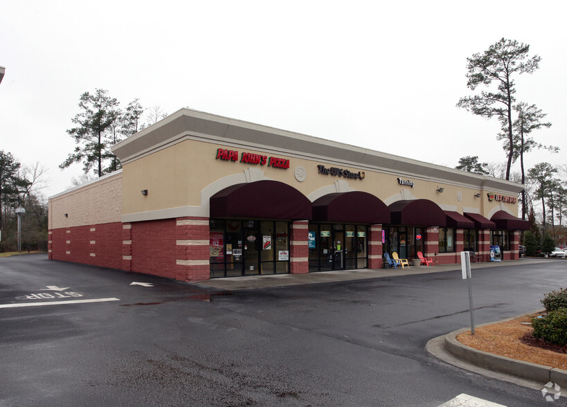 8421 Dorchester Rd, North Charleston, SC for lease - Primary Photo - Image 1 of 8