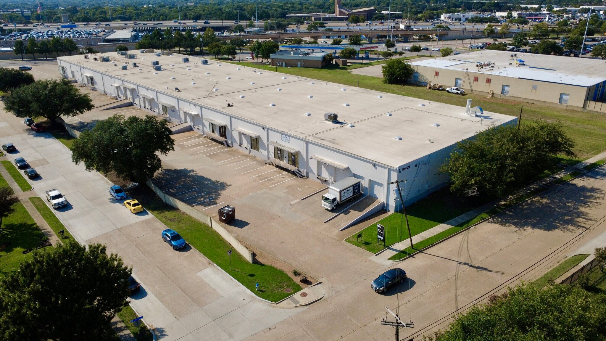 301-323 Hilltop Ave, Richardson, TX for sale Primary Photo- Image 1 of 1