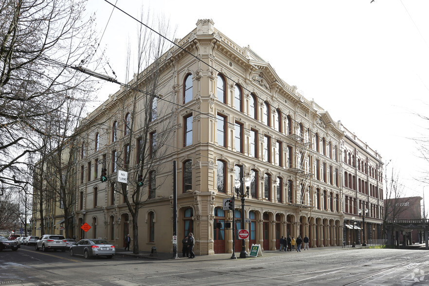 30-34 NW 1st Ave, Portland, OR for lease - Building Photo - Image 1 of 4