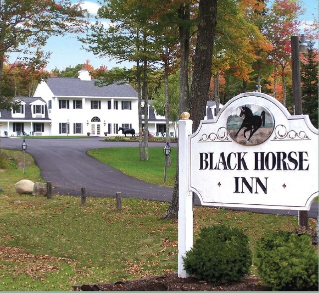 2254 Atlantic St, Lincolnville, ME 04849