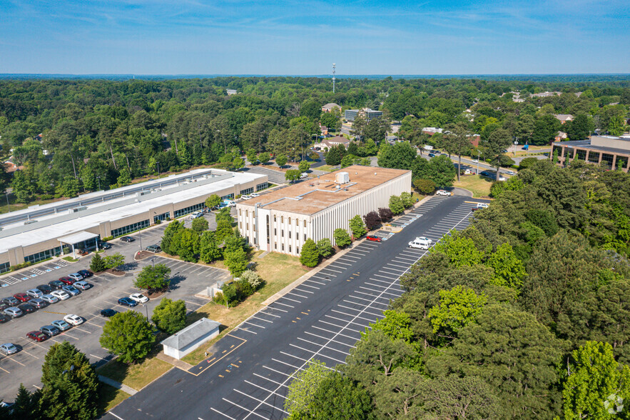 2807 N Parham Rd, Richmond, VA for lease - Building Photo - Image 3 of 3