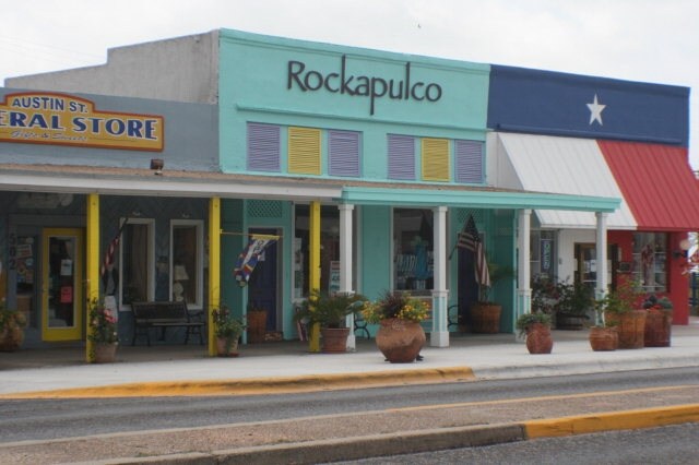 504 S Austin, Rockport, TX for sale - Primary Photo - Image 1 of 1