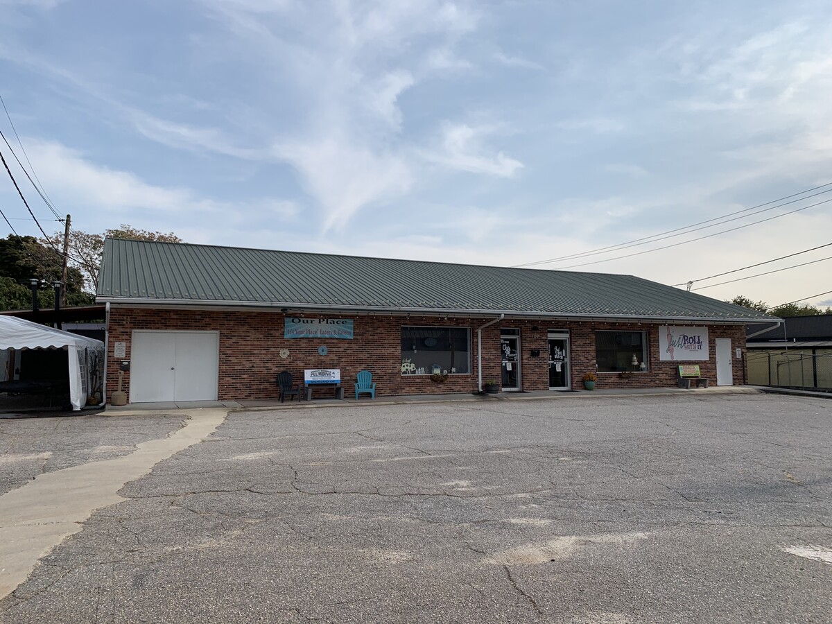 107 Fairway Ave, Hudson, NC 28638 - Retail/Office Available | LoopNet