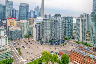 352 Front St W, Toronto, ON - AERIAL  map view