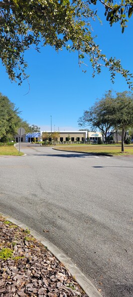 658 Oviedo Medical Dr, Oviedo, FL for sale - Building Photo - Image 3 of 9