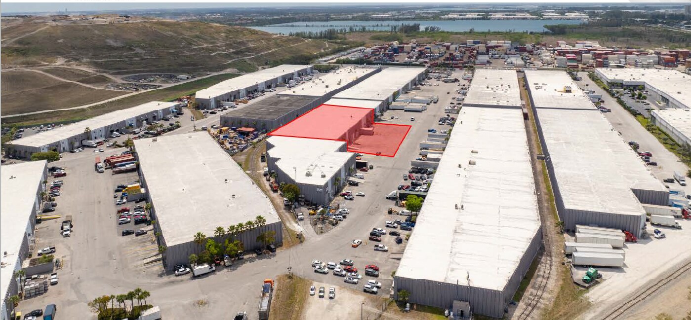 9202-9292 NW 101st St, Medley, FL for lease Building Photo- Image 1 of 6