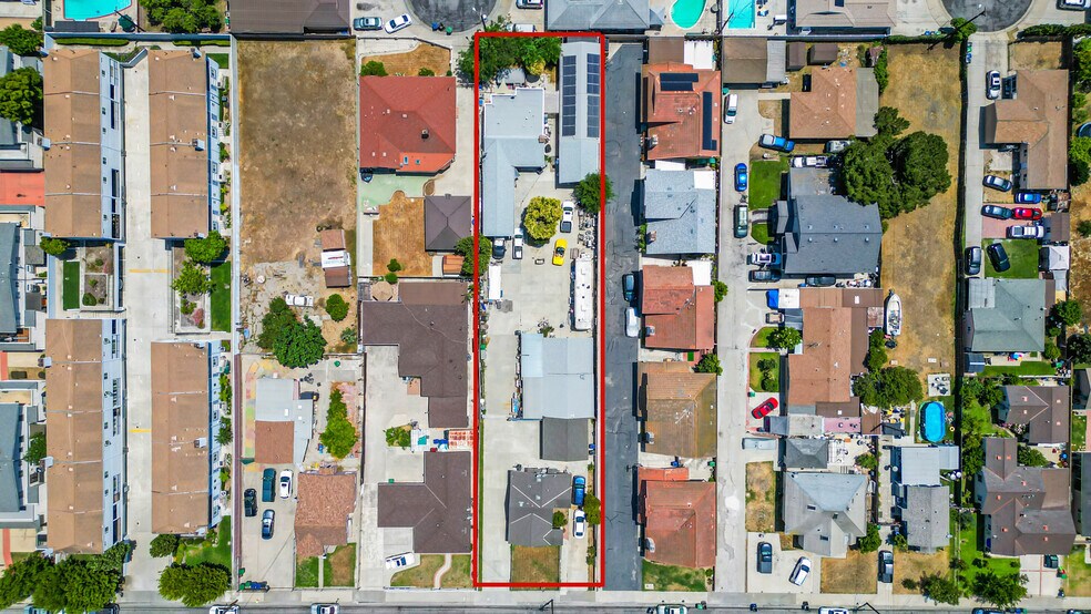 546 E 220th St, Carson, CA for sale - Primary Photo - Image 1 of 15