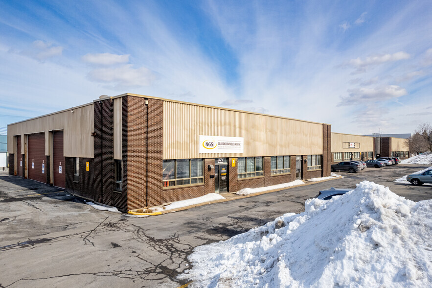 341-371 Rue Isabey, Montréal, QC for lease - Primary Photo - Image 1 of 4