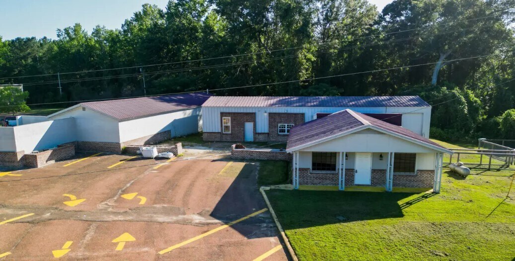 3661 Simpson Highway 49, Mendenhall, MS 39114 Office for Sale