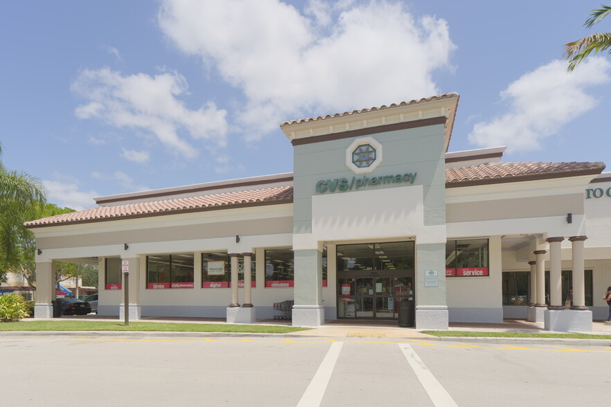 294 Indian Trace Rd, Weston, FL for lease - Building Photo - Image 2 of 4