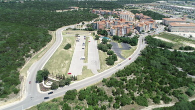 La Cantera Ter, San Antonio, TX - aerial  map view