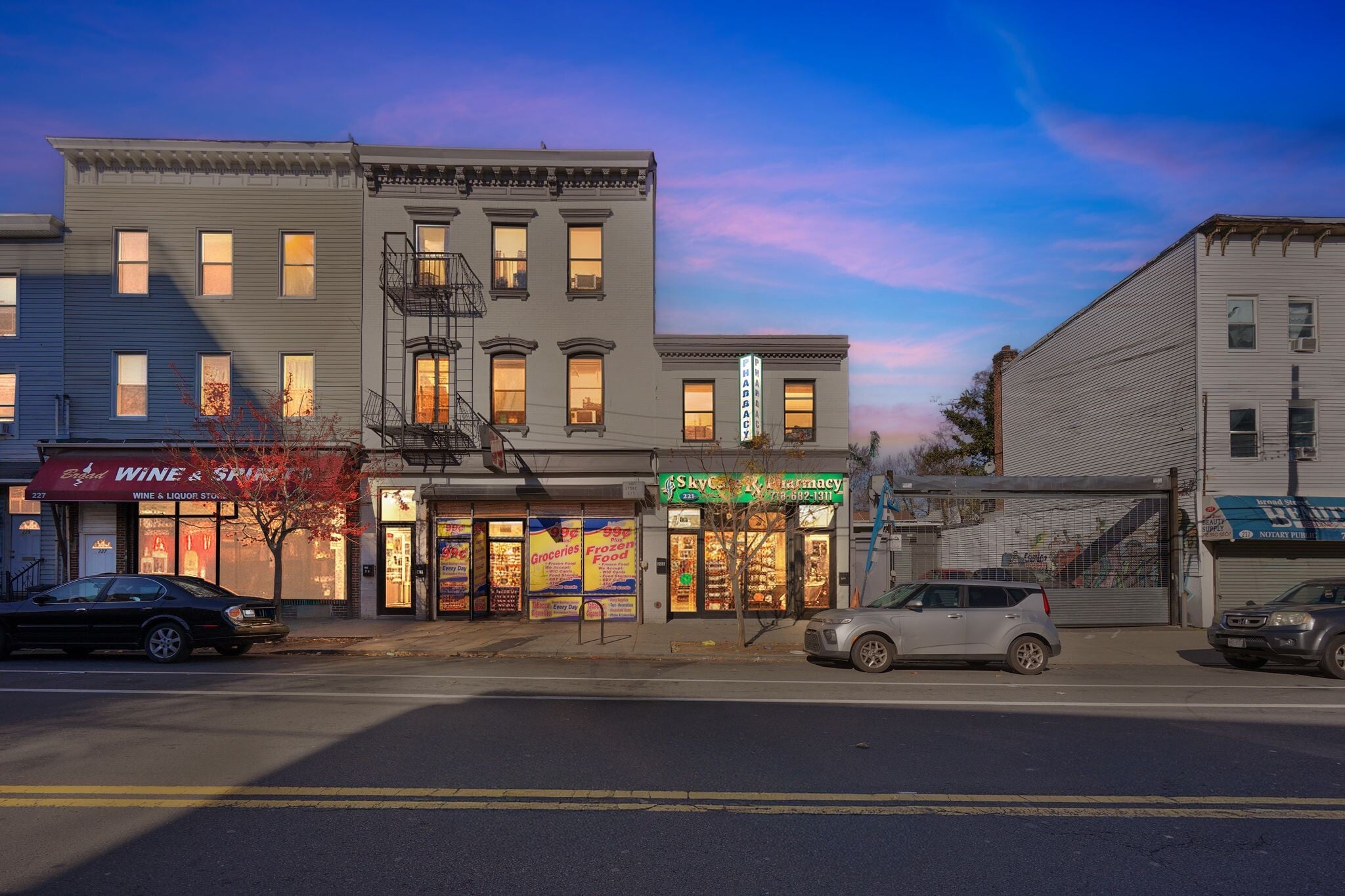 219-225 Broad st, Staten Island, NY for sale Building Photo- Image 1 of 38