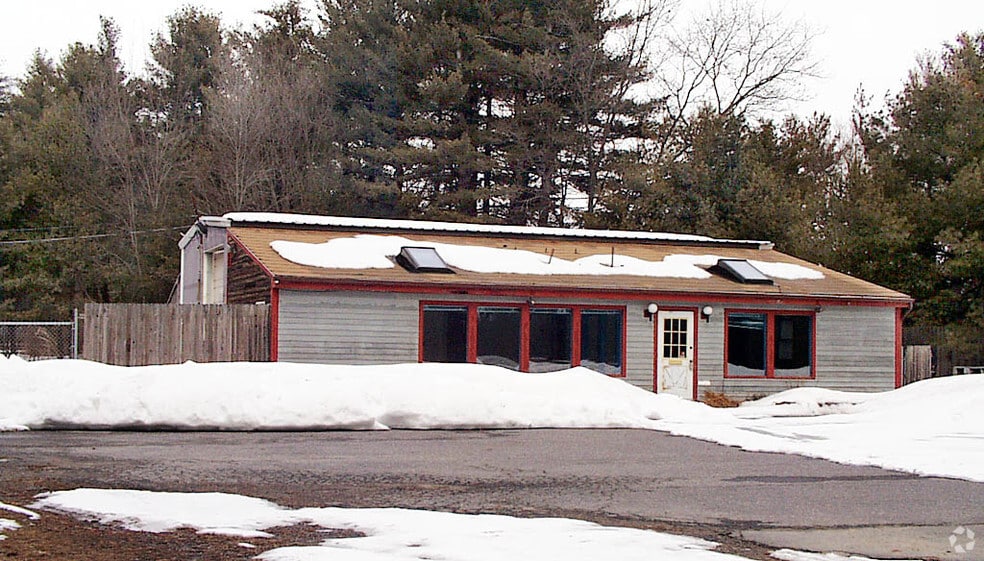 15 Jewett Rd, Sterling, MA 01564