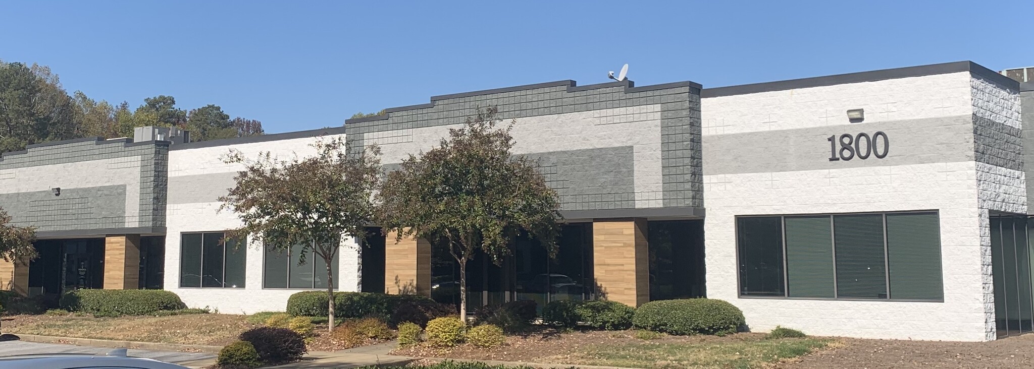 3800 Camp Creek Pky SW, Atlanta, GA for lease Building Photo- Image 1 of 1