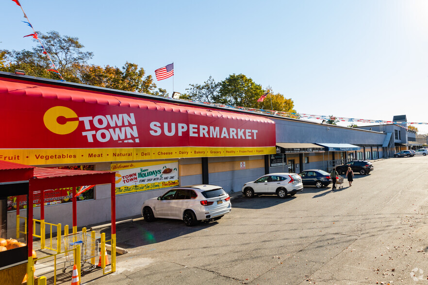 2071 Clove Rd, Staten Island, NY for lease - Building Photo - Image 3 of 18