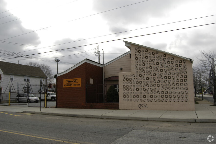 418 Market St, Marcus Hook, PA for sale - Building Photo - Image 3 of 5
