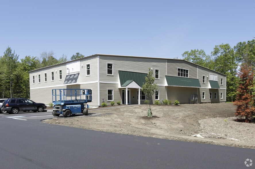 68 US Route 1, Cumberland Foreside, ME 04110