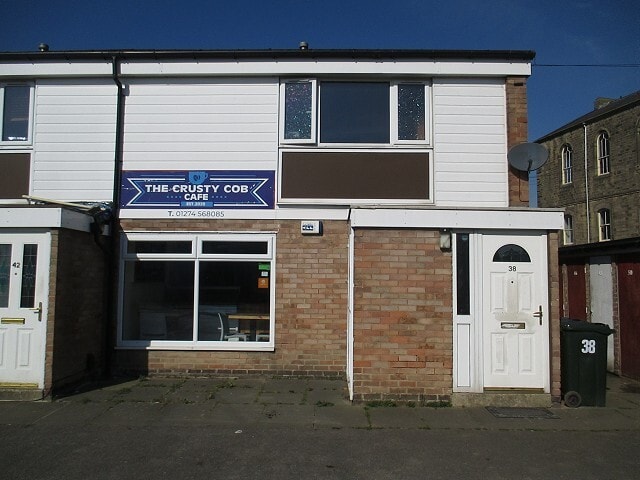 38-52 Leonard St, Bingley for lease - Primary Photo - Image 1 of 1