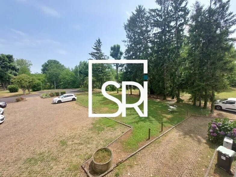 Office in Clermont-Ferrand for lease - Building Photo - Image 1 of 10