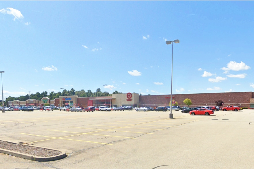 116 Matthew Dr, Uniontown, PA for lease - Primary Photo - Image 3 of 4