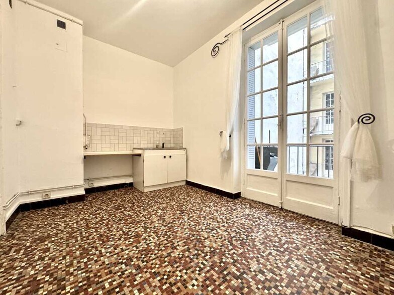 4 Rue Emile Zola, Lyon for lease - Building Photo - Image 2 of 5