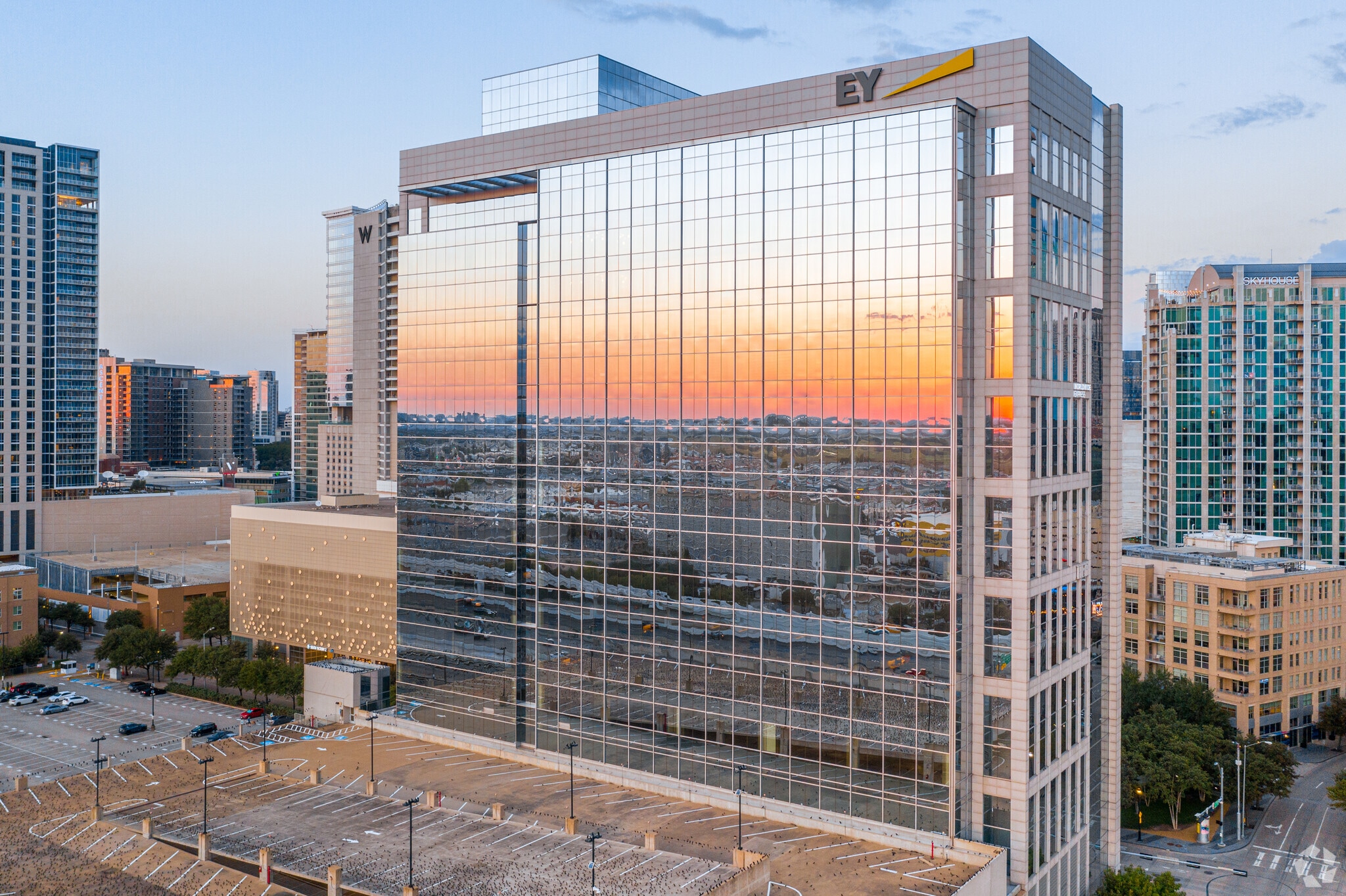 2323 Victory Ave, Dallas, TX 75219 One Victory Park