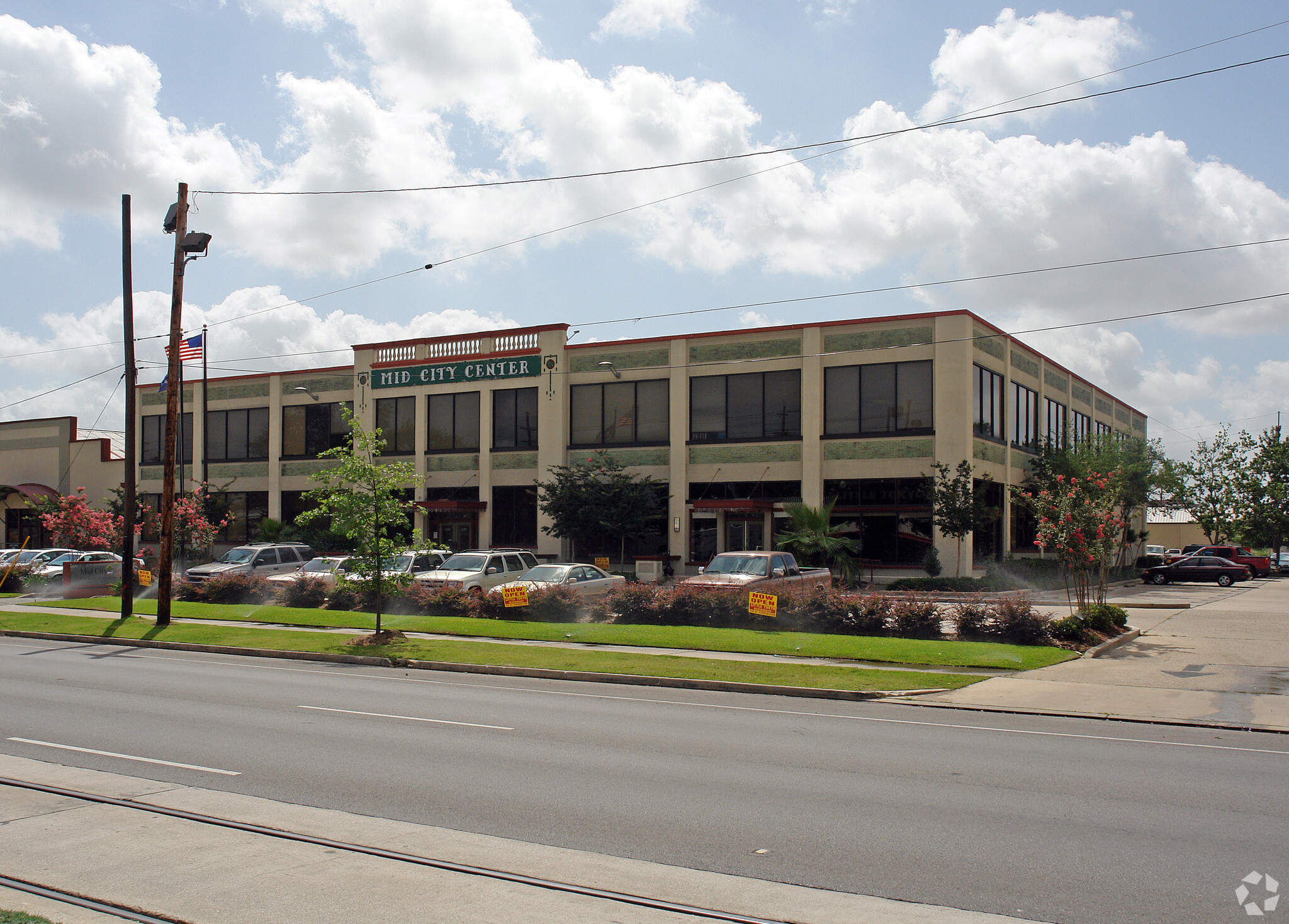 300 N Carrollton Ave, New Orleans, LA for lease Primary Photo- Image 1 of 2