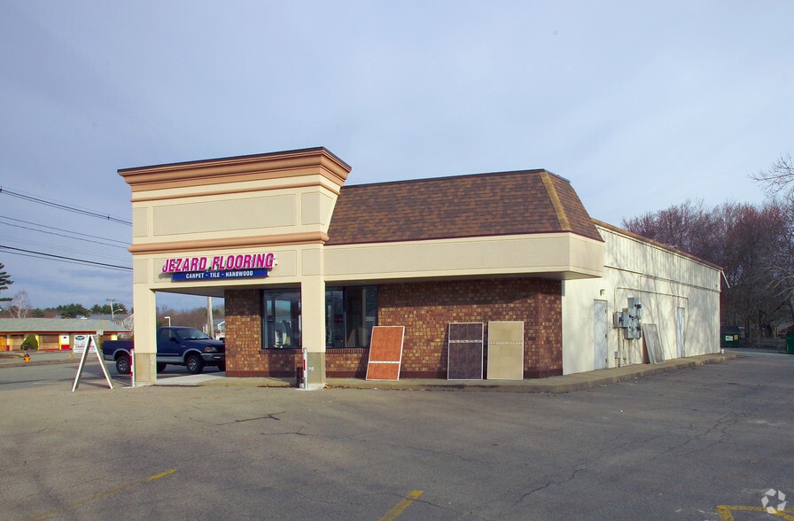 646 Washington St, Easton, MA for lease - Building Photo - Image 2 of 7