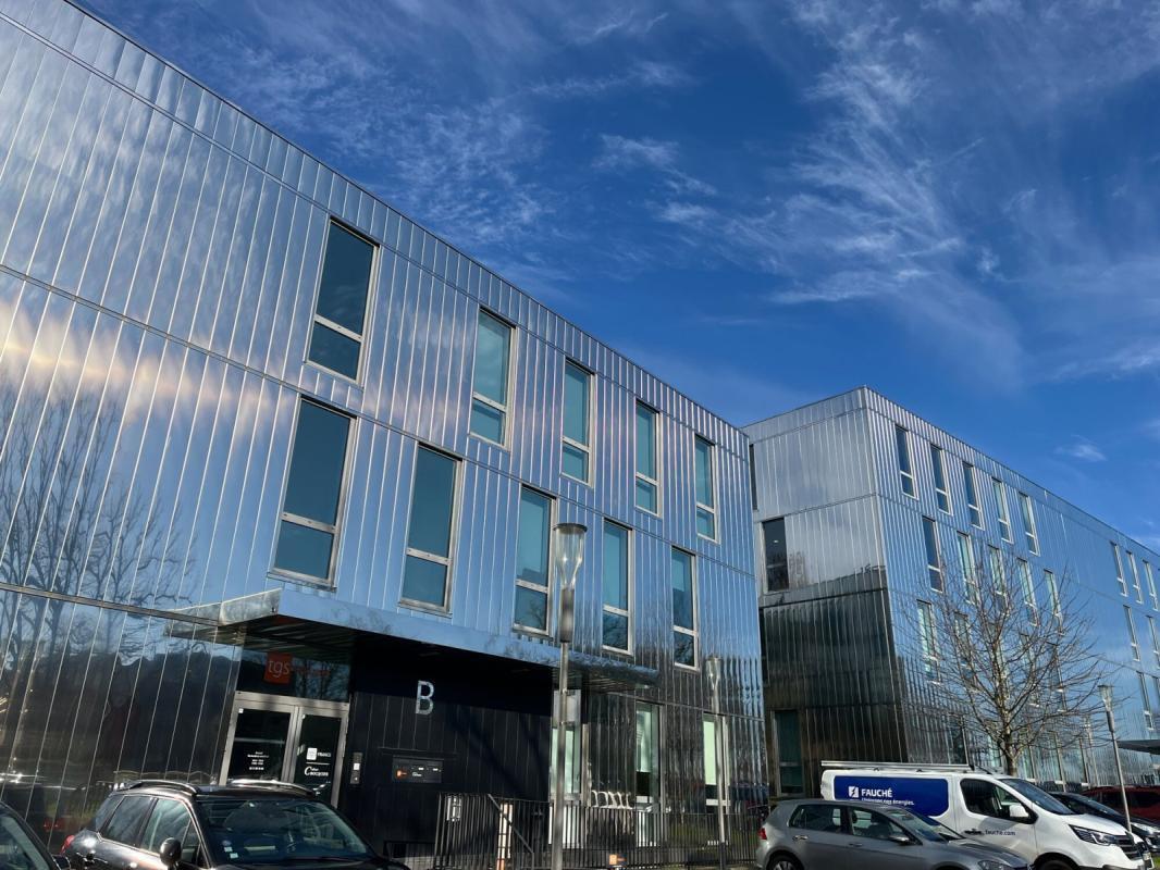 7 Rue Jacques Brel, Saint-Herblain for lease Building Photo- Image 1 of 10