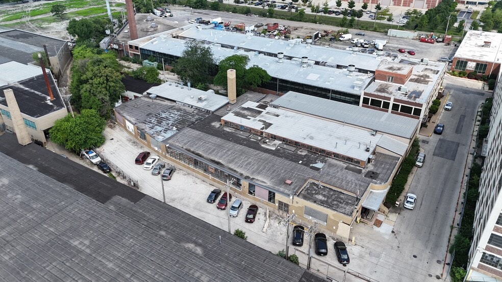 1820 N Major Ave, Chicago, IL for sale - Building Photo - Image 2 of 8