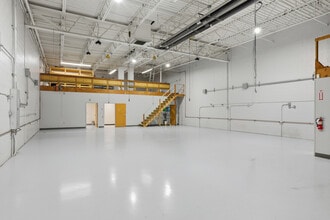 65 Parker St, Newburyport, MA for lease Interior Photo- Image 2 of 25