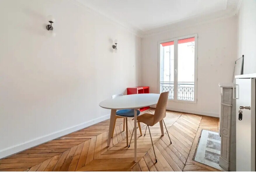 Coworking Space in Paris for lease - Interior Photo - Image 3 of 6
