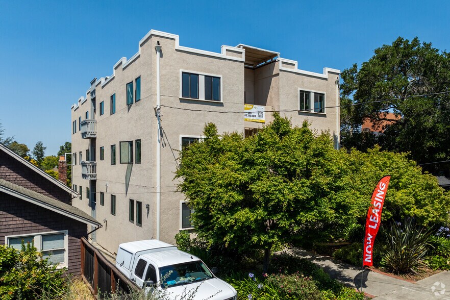 2620 Hillegass Ave, Berkeley, CA for sale - Primary Photo - Image 1 of 1