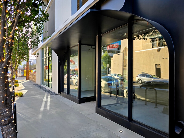 7007 Romaine St, Los Angeles, CA for lease - Building Photo - Image 3 of 11