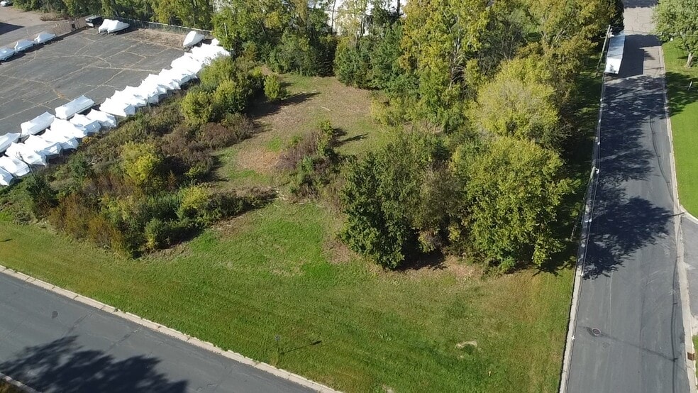 Mound View Rd, River Falls, WI for sale - Building Photo - Image 2 of 5